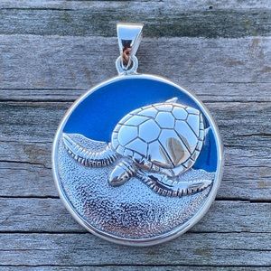 Sea turtle Honu Pendant solid .925 Sterling Silver w/ blue enamel Peter Stone